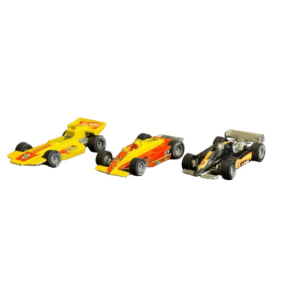 Hot Wheels Collectibles Formula 1 Collectibles Series - Picture 3 of 15
